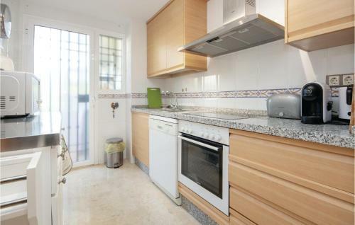 Two-bedroom Apartment In Sabinillas-manilva