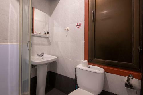 Hostal Kontxa Guesthouse