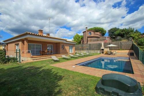 Sant Antoni De Calonge Villa Sleeps 8 Pool Wifi
