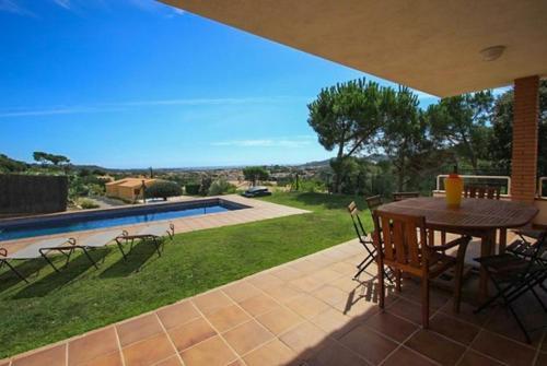 Sant Antoni De Calonge Villa Sleeps 8 Pool Wifi
