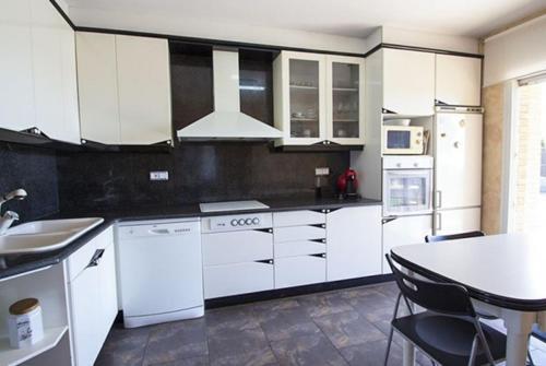 Sant Antoni De Calonge Villa Sleeps 8 Pool Wifi