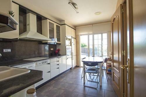 Sant Antoni De Calonge Villa Sleeps 8 Pool Wifi