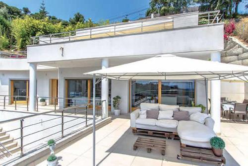 Sant Cebria De Vallalta Villa Sleeps 8 Pool Wifi
