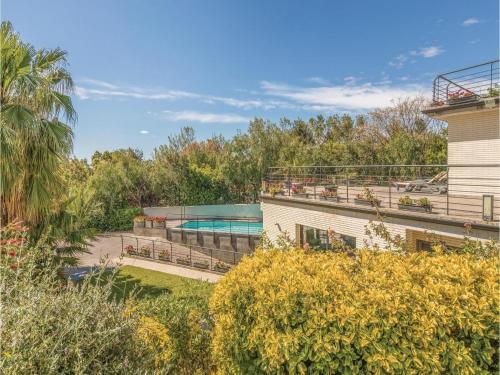 Five-bedroom Holiday Home In Sant Pol De Mar