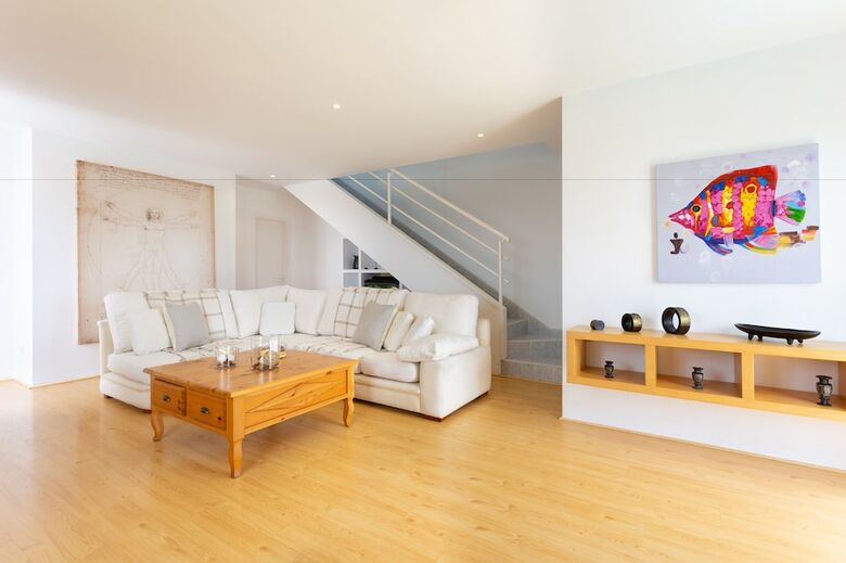 Duplex Acor�n With Pool And Sea View