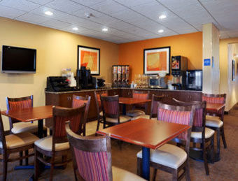 Hotel Microtel Inn & Suites Verona