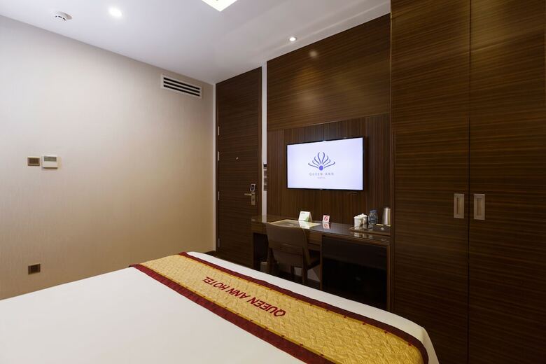 Queen Ann Hotel