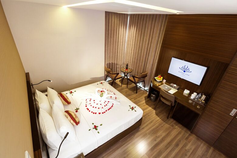 Queen Ann Hotel
