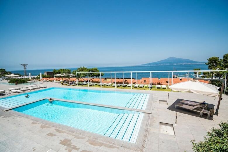 Hotel Le Ancore(.)