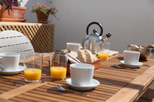 Fantastic 3-floor Apartment With Private Terrace