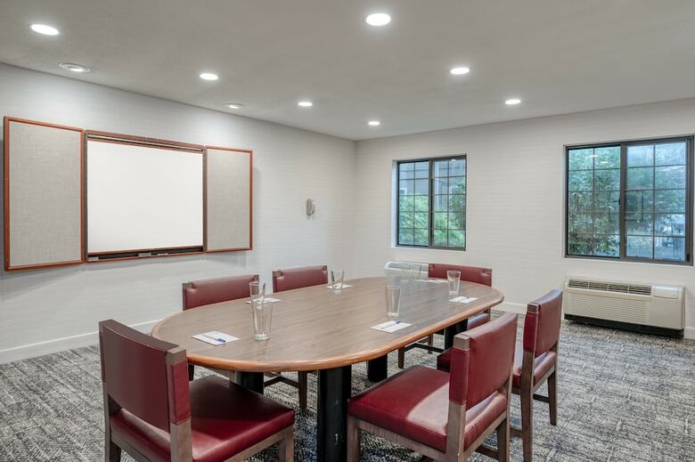 Hotel Staybridge Suites Allentown Be