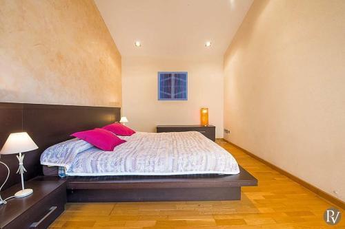 Son Servera Villa Sleeps 8 Pool Wifi
