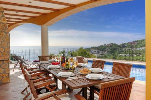 Tamariu Villa Sleeps 7 Pool Air Con Wifi