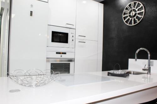 Luxury African Apartment With Pool In Taurito, Mog�n.