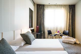 Costa Del Sol Hotel