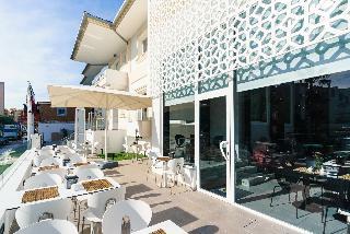 Costa Del Sol Hotel