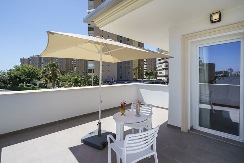 Costa Del Sol Hotel