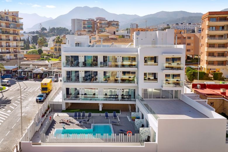 Apartamento Carihuela Suites
