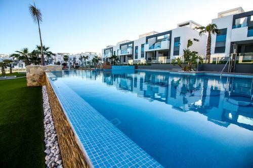 Apartment In Oasis Beach IX Albamargroup