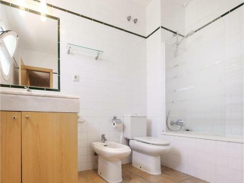 Three-bedroom Holiday Home In Torroella De Montgri