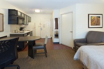 Hotel Candlewood Suites Hampton