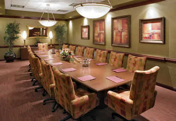 Hotel Embassy Suites Hampton Roads Va