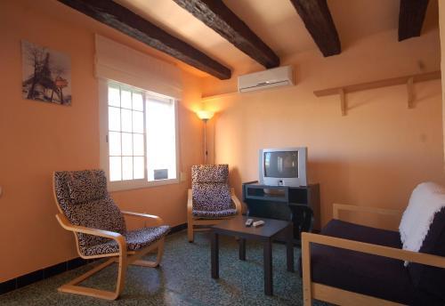 Lets Holidays Mediterranean Centric Apartment