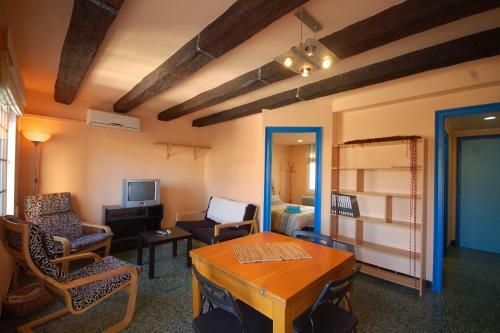 Lets Holidays Mediterranean Centric Apartment