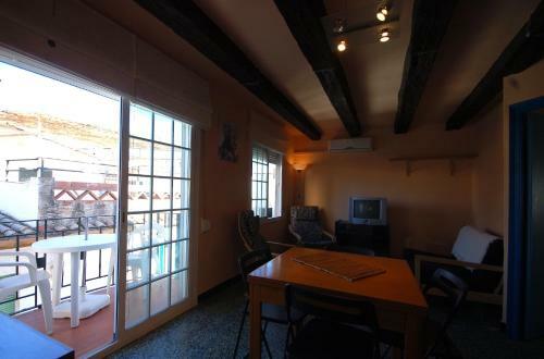 Lets Holidays Mediterranean Centric Apartment