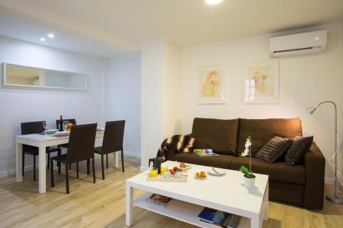 El Micalet Apartments