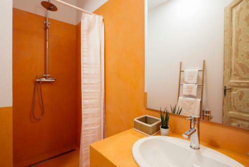 Hostal Ottoh Charm Stay