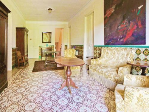 Thirteen-bedroom Holiday Home In Vilanova Del Valles