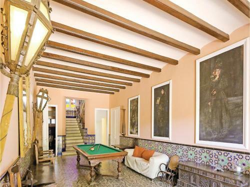 Thirteen-bedroom Holiday Home In Vilanova Del Valles