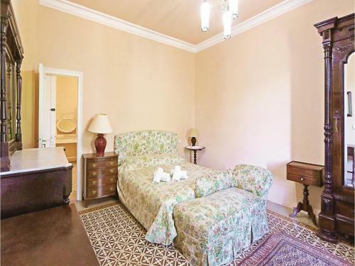 Thirteen-bedroom Holiday Home In Vilanova Del Valles