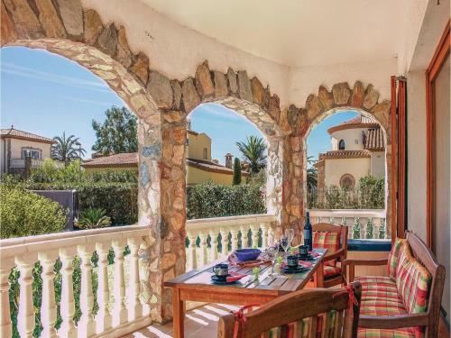 Two-bedroom Apartment In Vilacolum
