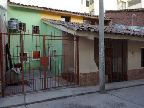 Amek House