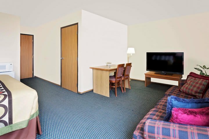 Hotel Super 8 Marshall