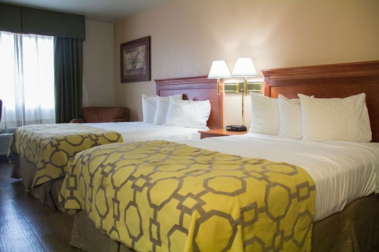 Hotel Baymont Inn And Suites Yreka