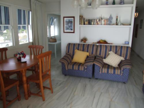 Hotel Apartamentos Alkisol