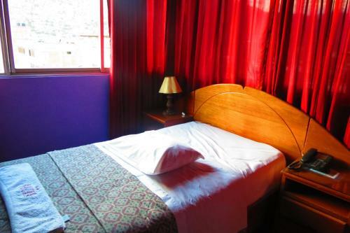 Hotel Tours