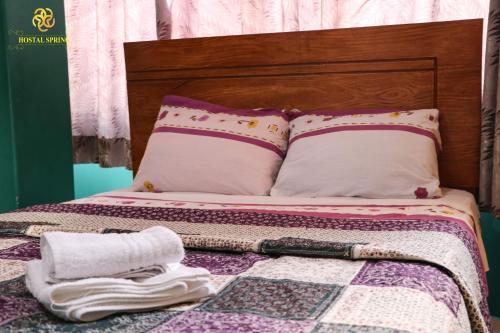 Hostal Spring II