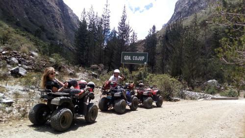 Vacahouse Huaraz B&B