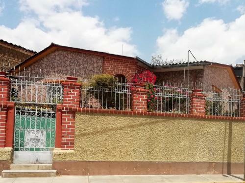 Bed & Breakfast Tere�s House
