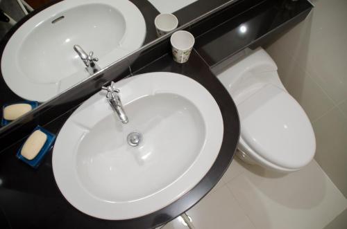 Hostal Jazmines Lodging