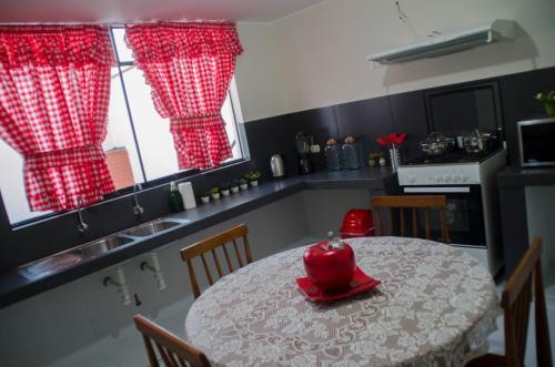 Hostal Jazmines Lodging