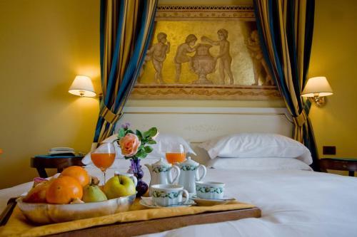 Hotel Riz Ferrari