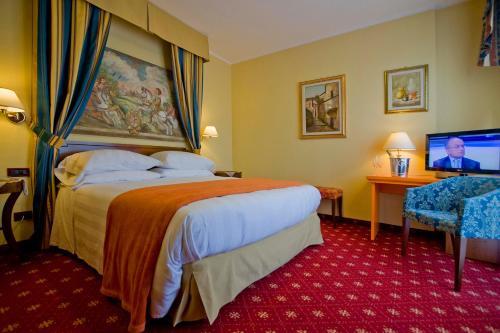 Hotel Riz Ferrari