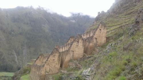 Albergue Rostros Del Valley Ollantaytambo B&B