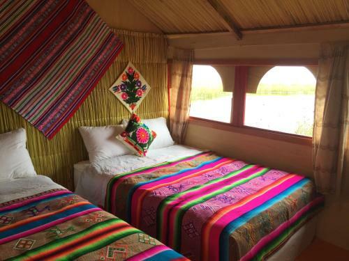 Uros Tikarani Lodge