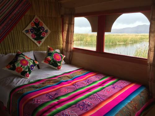 Uros Tikarani Lodge
